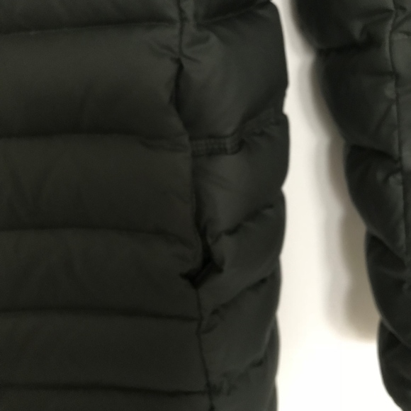 JNBY Dark Green Lightweight Matte Puffer size MEDIUM - Picture 7 of 8